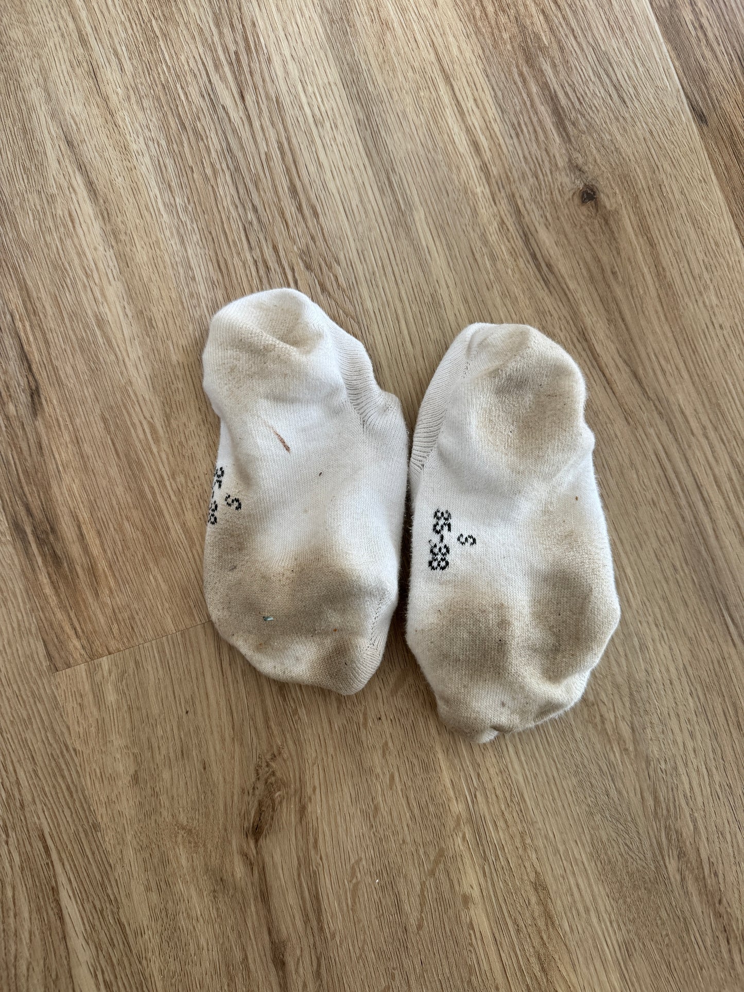 Extrem dreckige Sneakersocken 5 Tage getragen! 🧦 Auch 1x im Gym